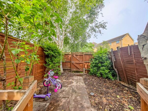 Foxglove Path, West Thamesmead