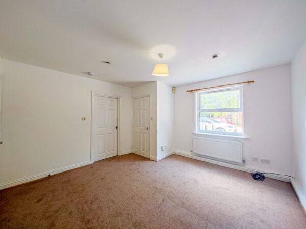 Uplands Close, Woolwich, London SE18