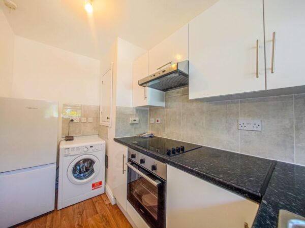 Uplands Close, Woolwich, London SE18