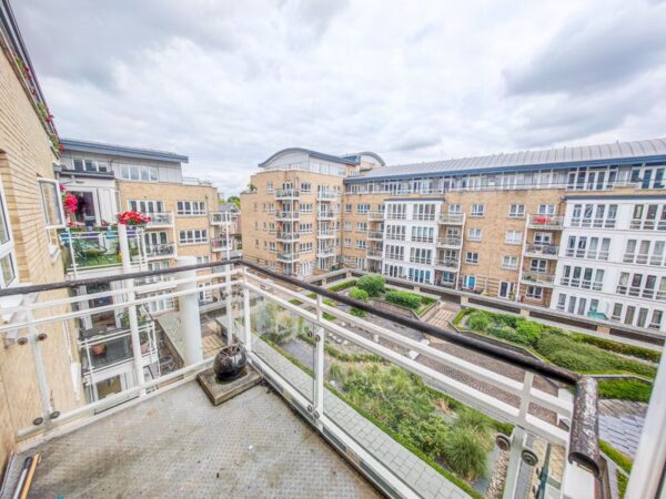 St. Davids Square, Locks Wharf, London E14