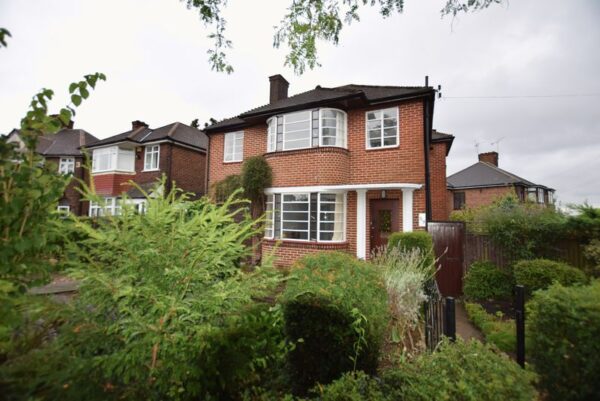 Mereworth Drive, Shooters Hill, SE18 3ED