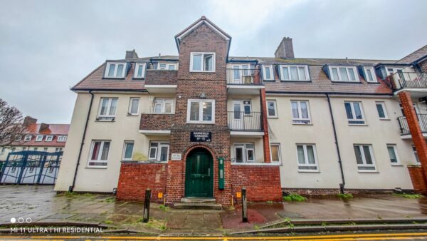 Barnfield Gardens , Plumstead Common Road, Plumstead, SE18