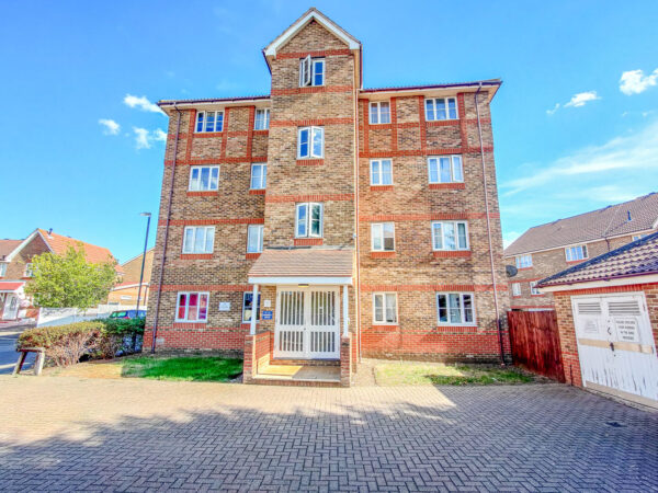 Fairway Drive, Thamesmead, SE28 8QT