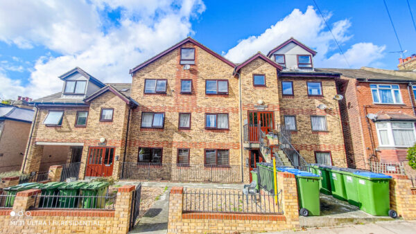 Cantwell Road, Shooters Hill, SE18 3LW