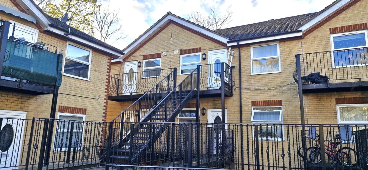 Uplands Close, London, Greater London, SE18