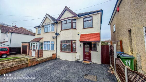 Rutherglen Road, Abbey Wood, SE2