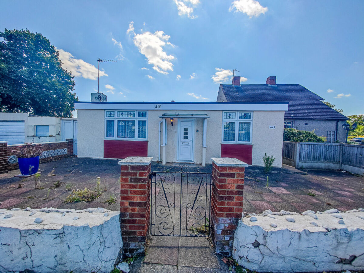 40A, The Oval, Sidcup, DA15