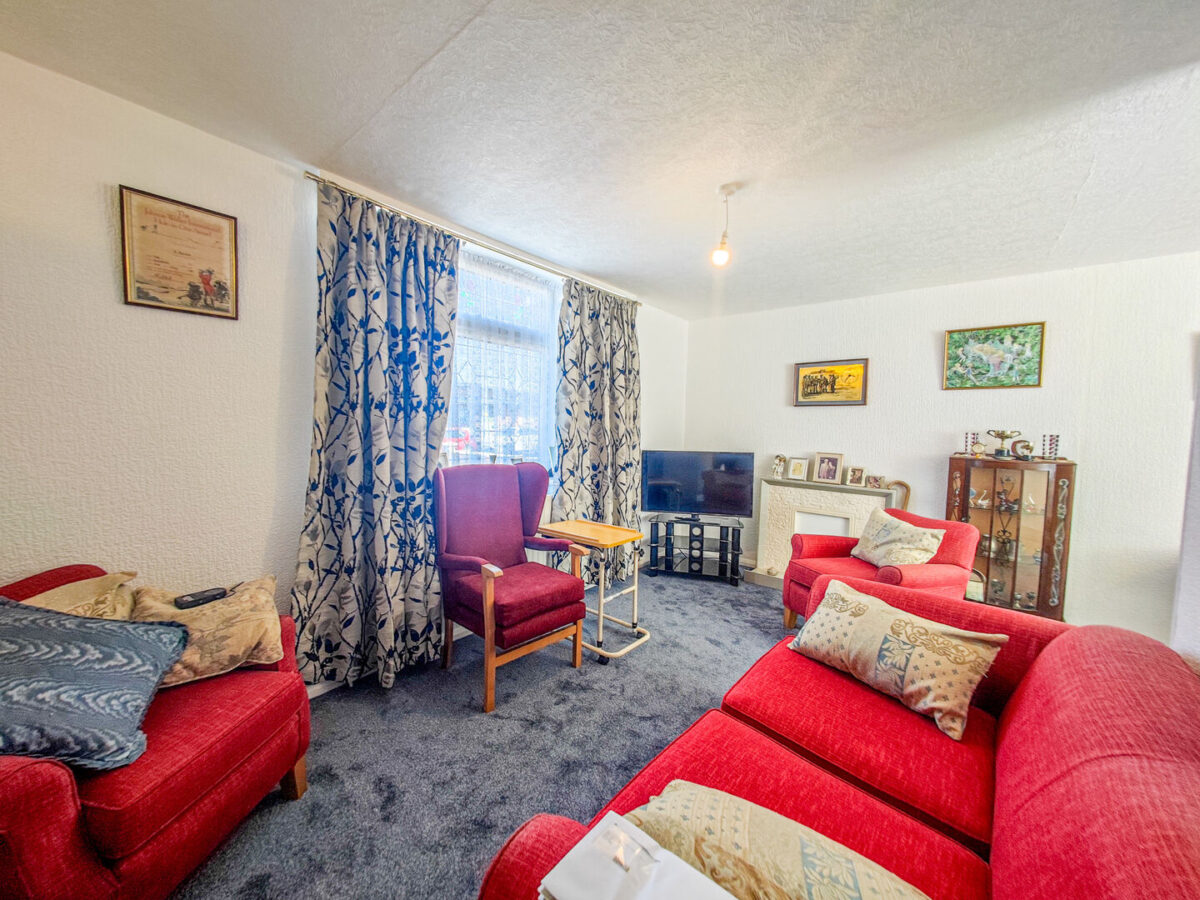 40A, The Oval, Sidcup, DA15