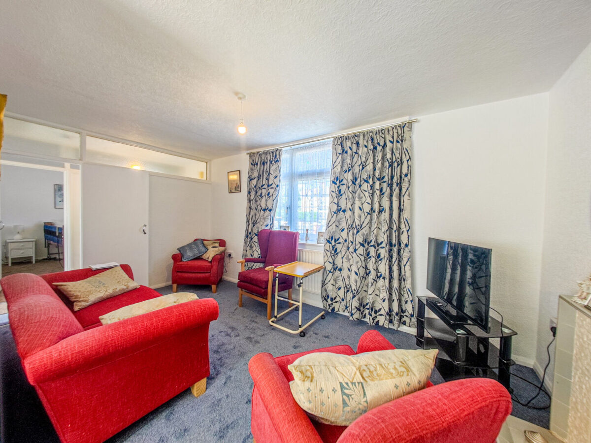 40A, The Oval, Sidcup, DA15