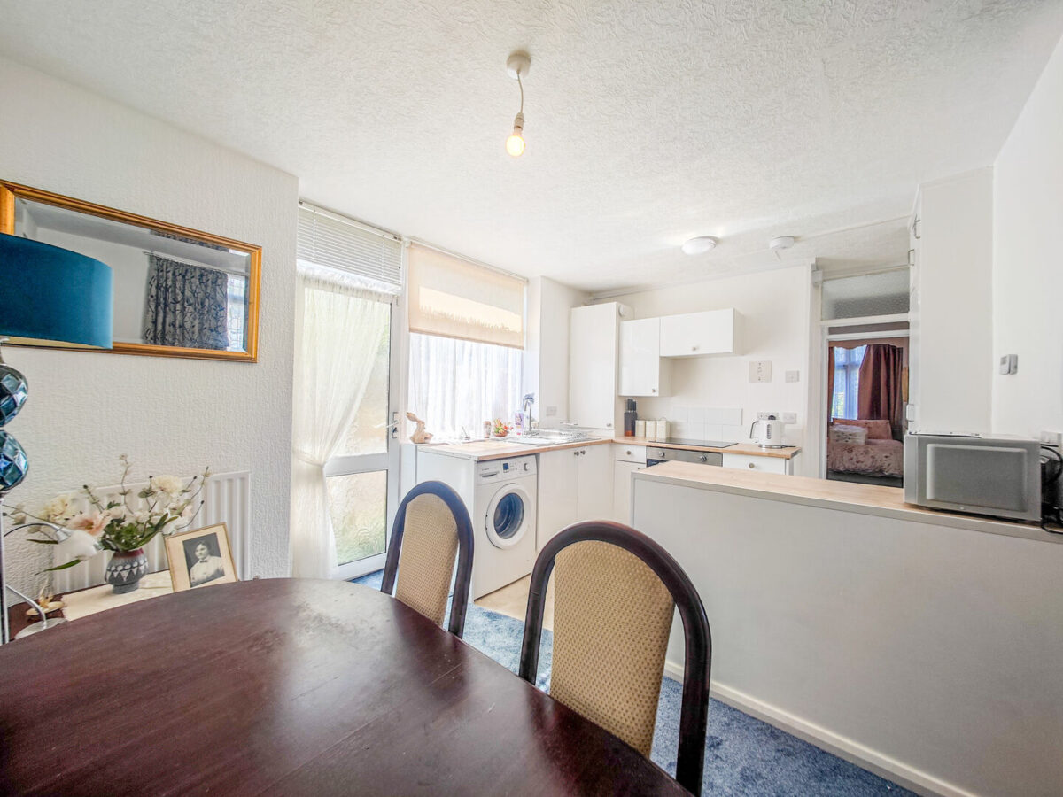 40A, The Oval, Sidcup, DA15