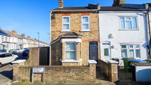 Barth Road, Plumstead, SE18